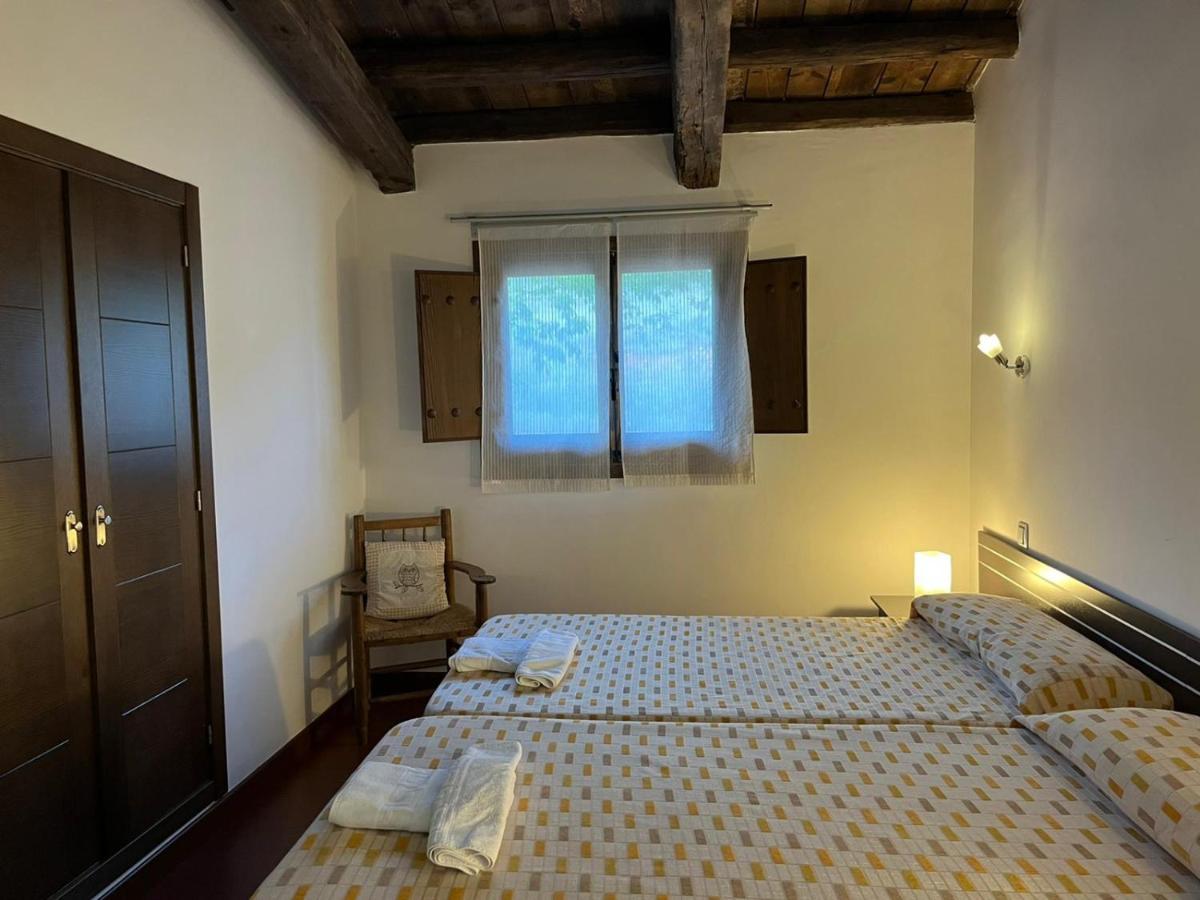Apartamentos Rurales En Plena Sierra La Calera Esterno foto