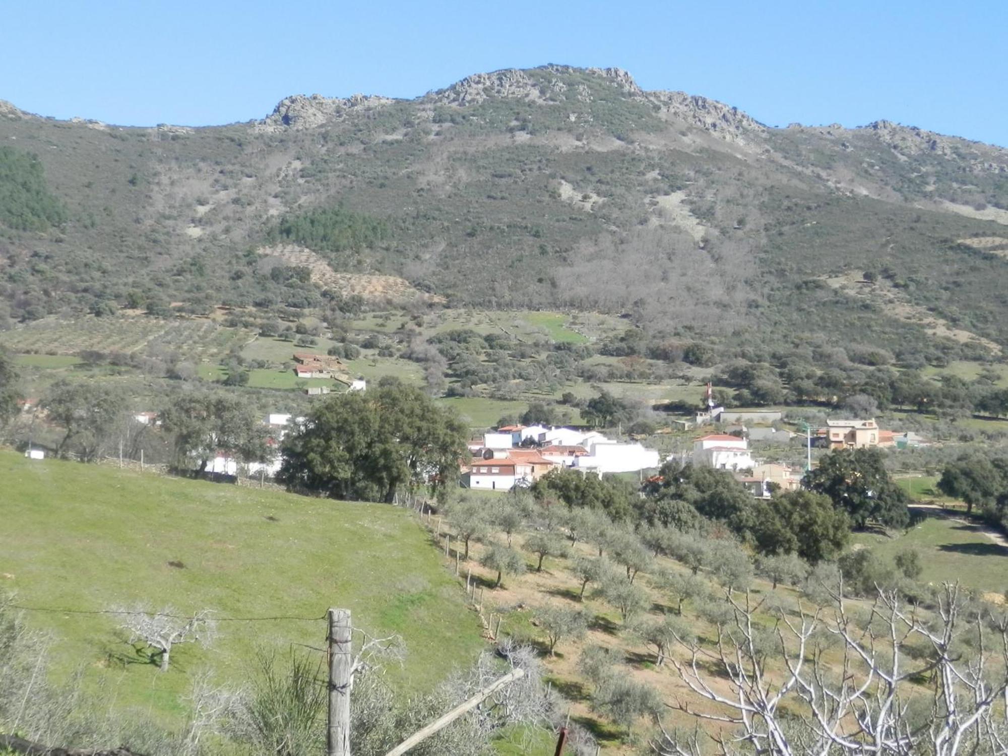 Apartamentos Rurales En Plena Sierra La Calera Esterno foto