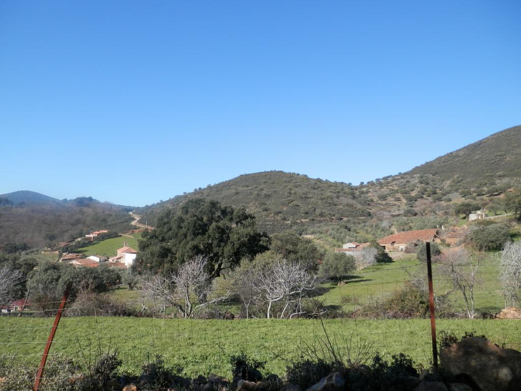 Apartamentos Rurales En Plena Sierra La Calera Esterno foto